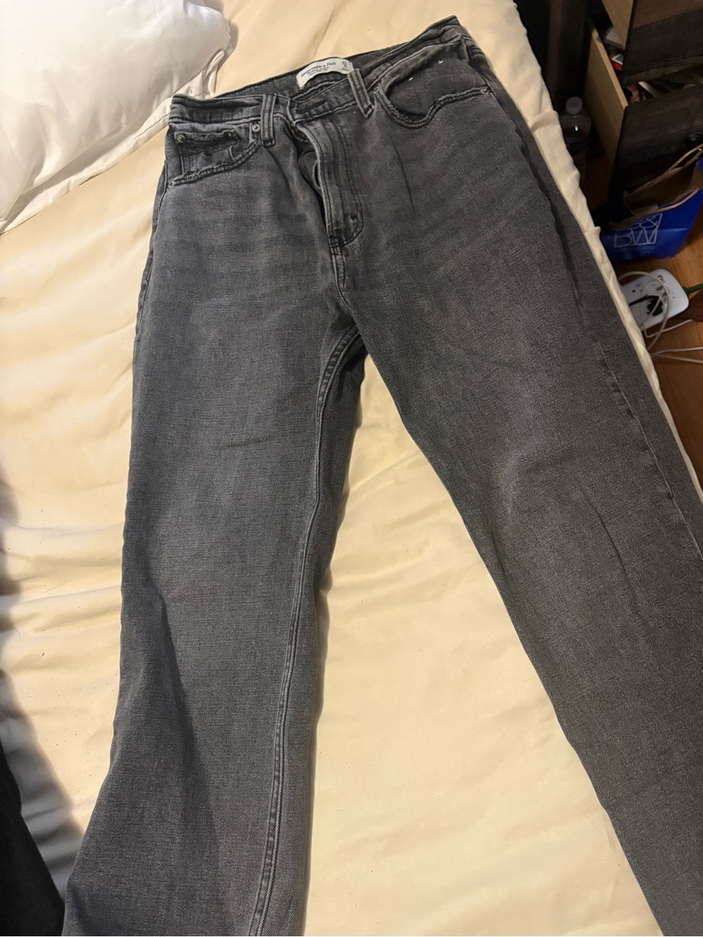 Abercrombie & Fitch Women's Charcoal Straight Jeans